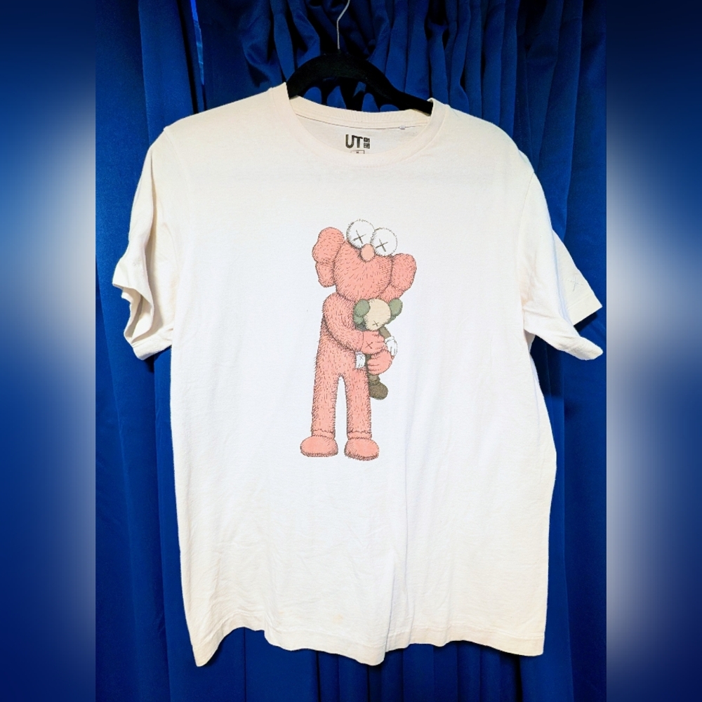 Uniqlo x KAWS x Sesame Street Tee